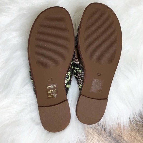 Madewell Slide Sandal in Snake Embossed Leather - Picture 9 of 12